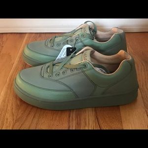 New Rare & Vintage 2004 CALLOUS Sneakers Size 10